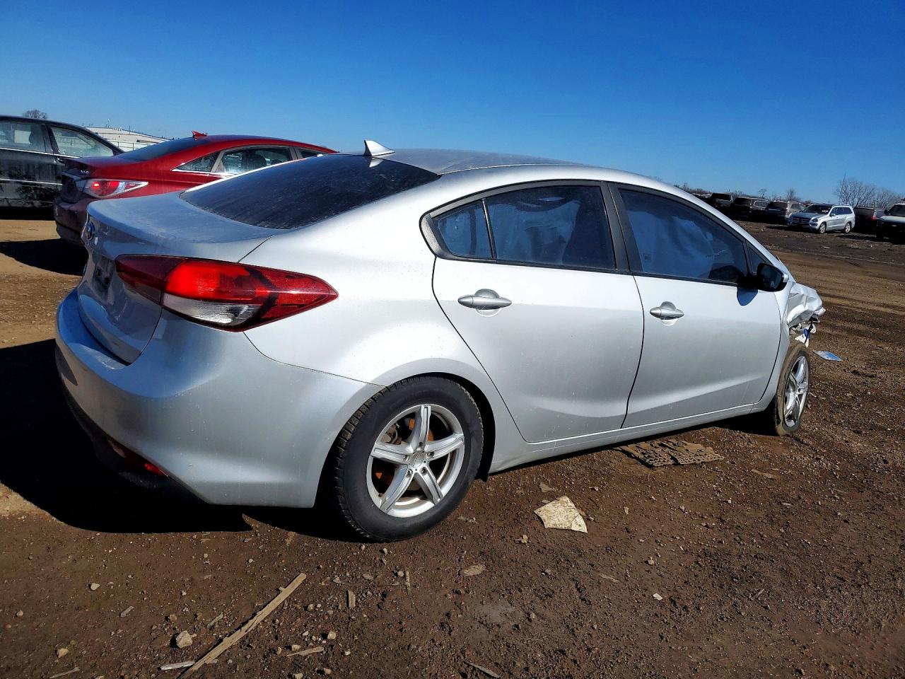 2017 KIA FORTE LX photo 5