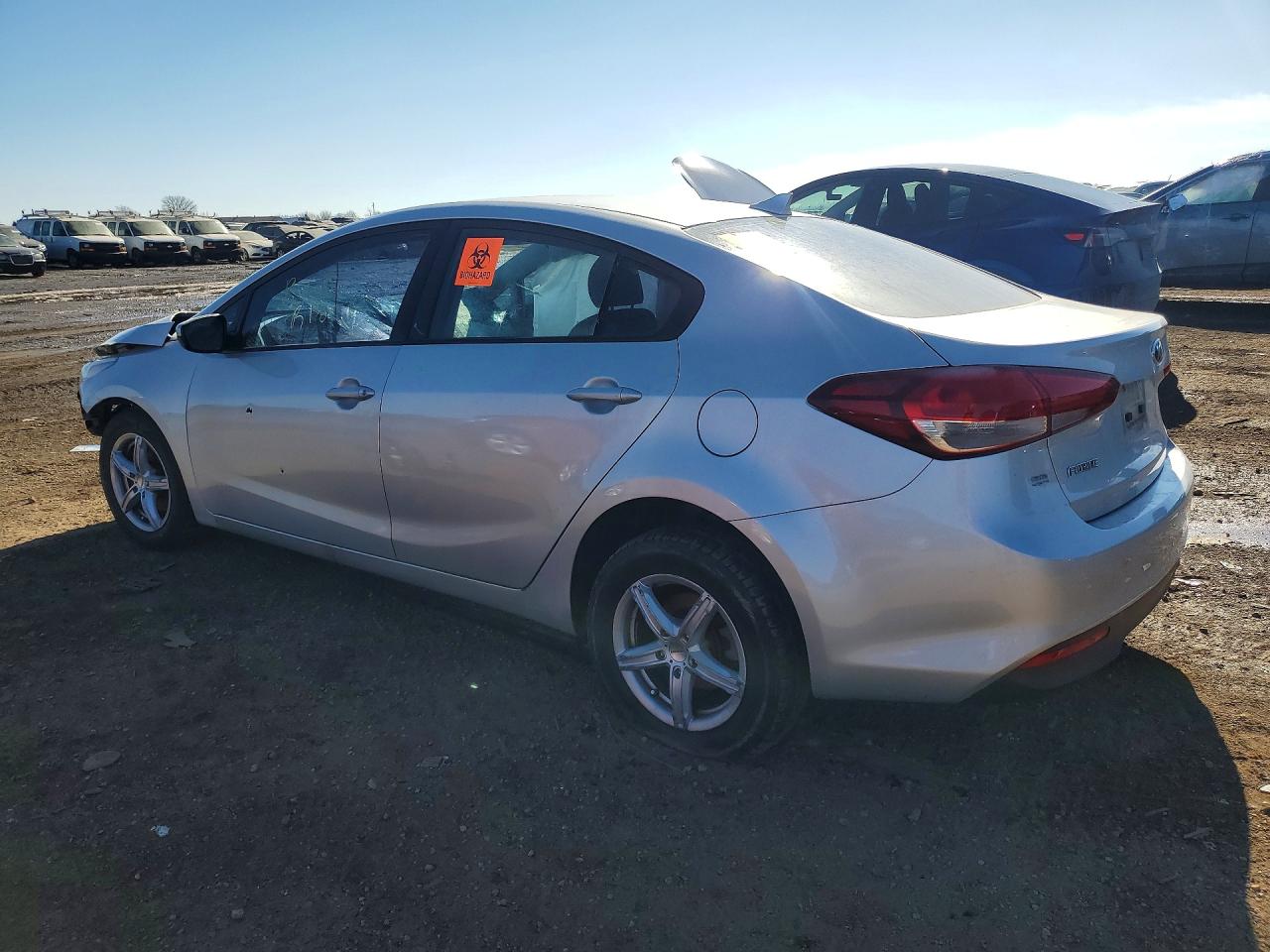 2017 KIA FORTE LX photo 3