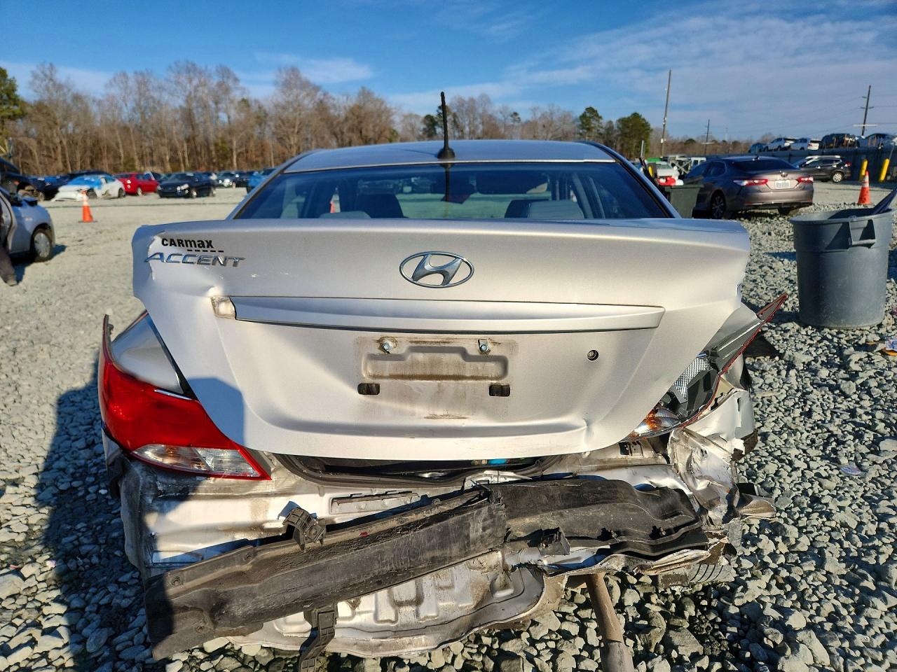 2016 HYUNDAI ACCENT SE photo 6