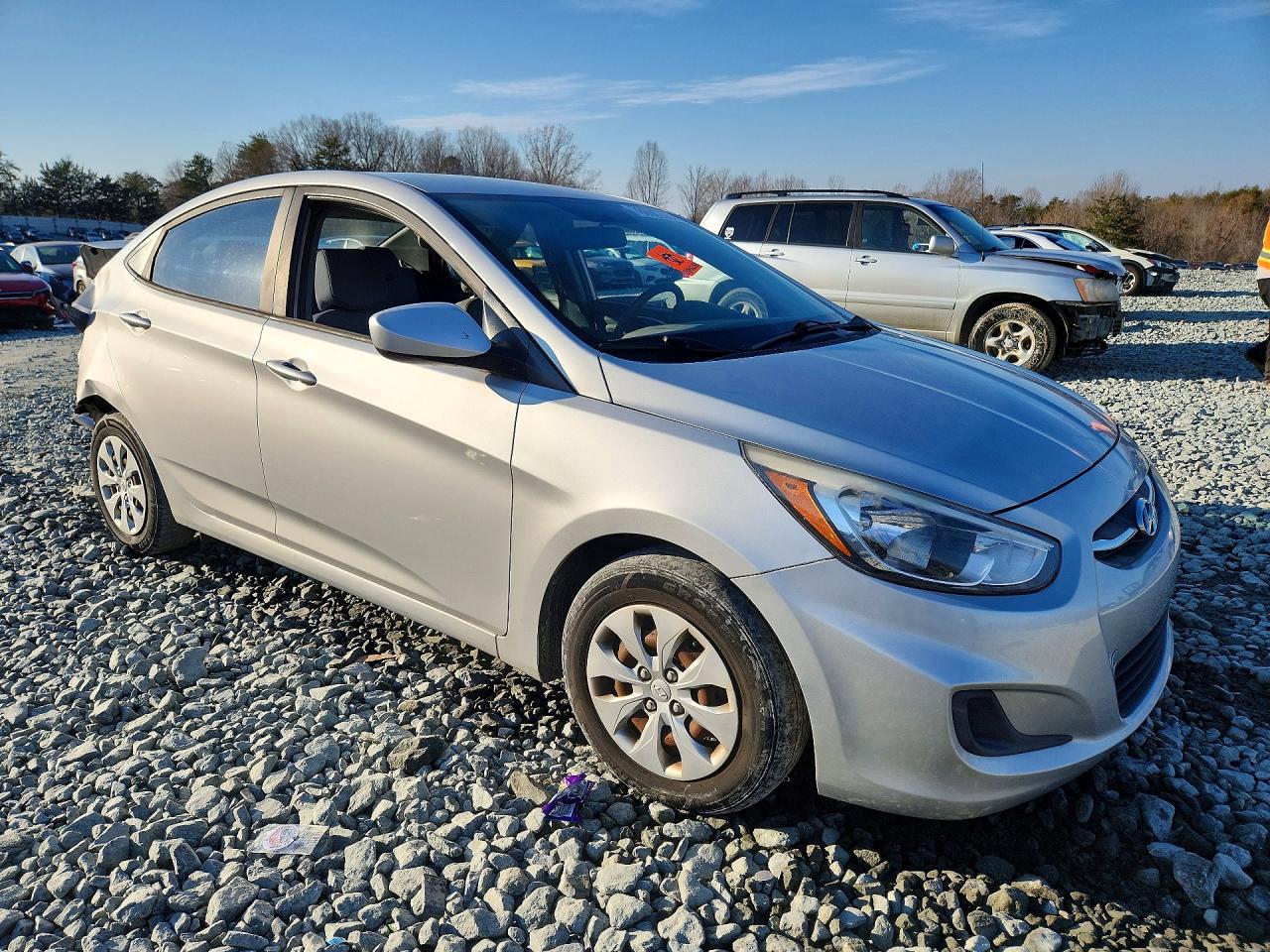 2016 HYUNDAI ACCENT SE photo 4