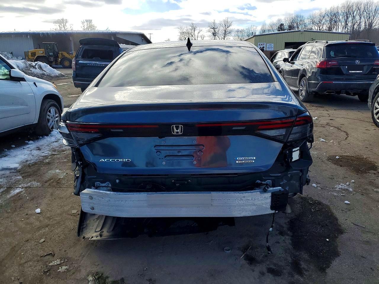 2024 HONDA ACCORD TOURING HYBRID photo 16