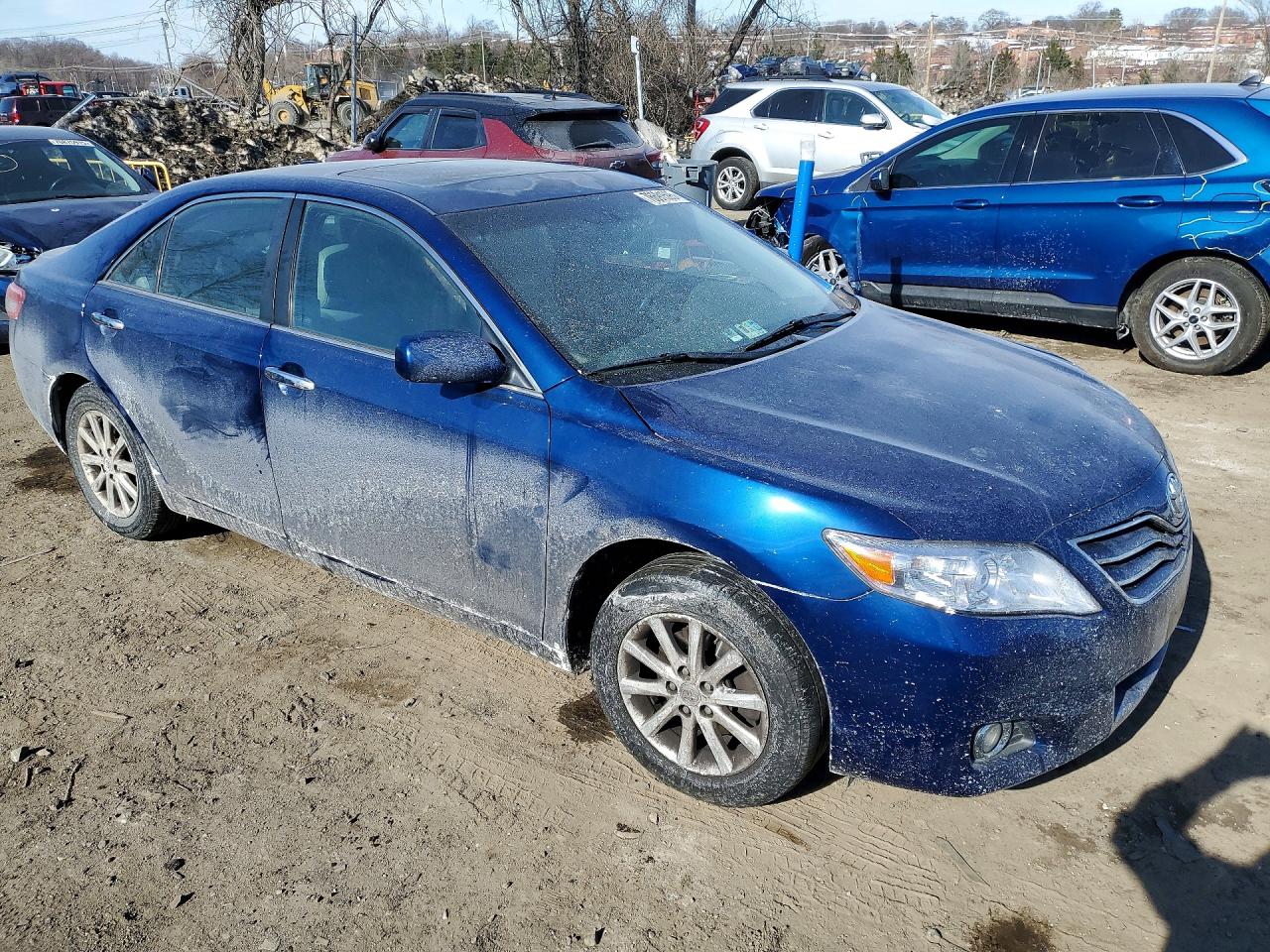2011 TOYOTA CAMRY SE photo 7