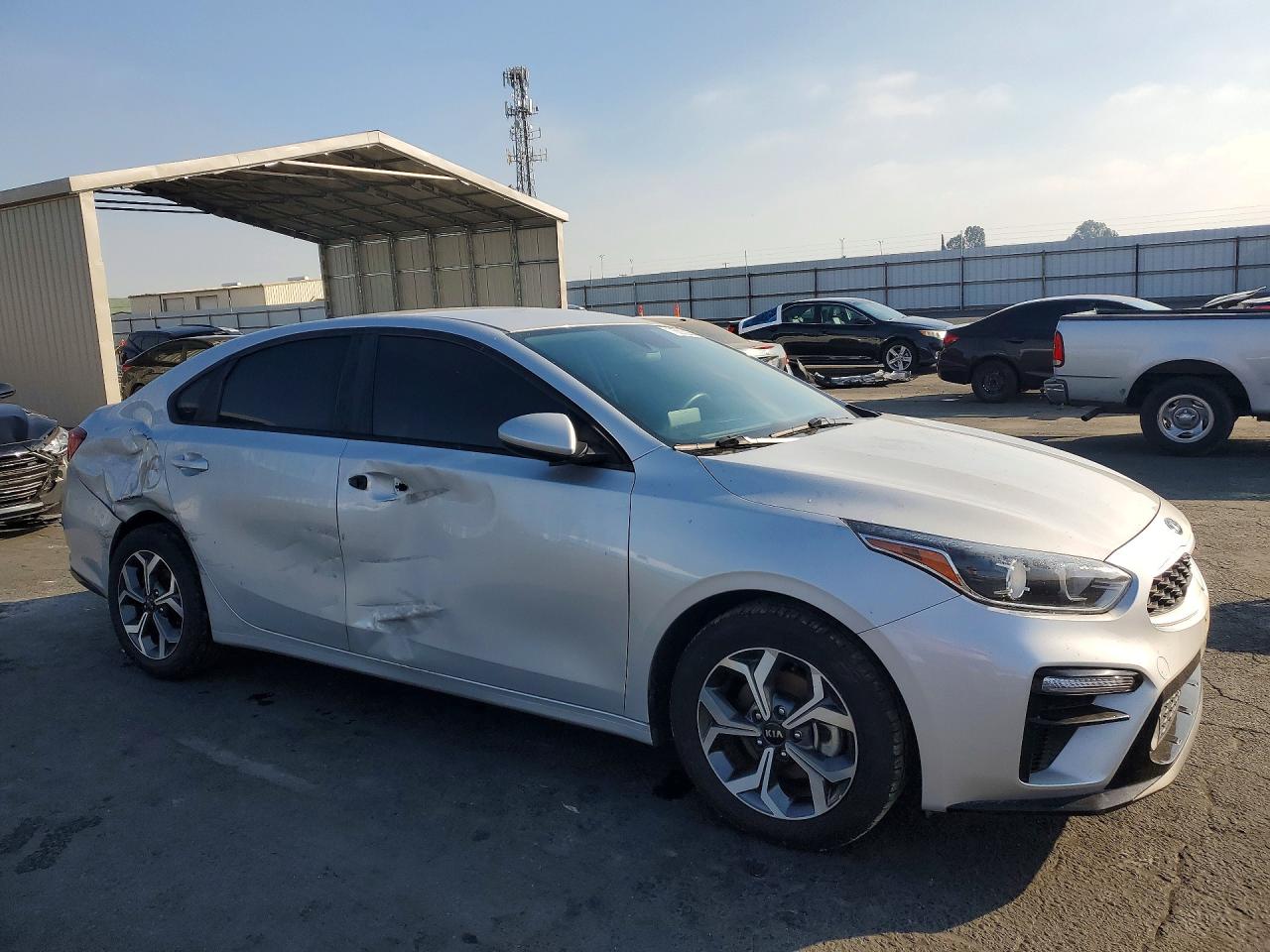 2021 KIA FORTE FE photo 4