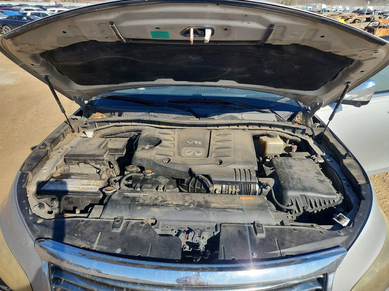 2012 INFINITI QX56 BASE photo 23