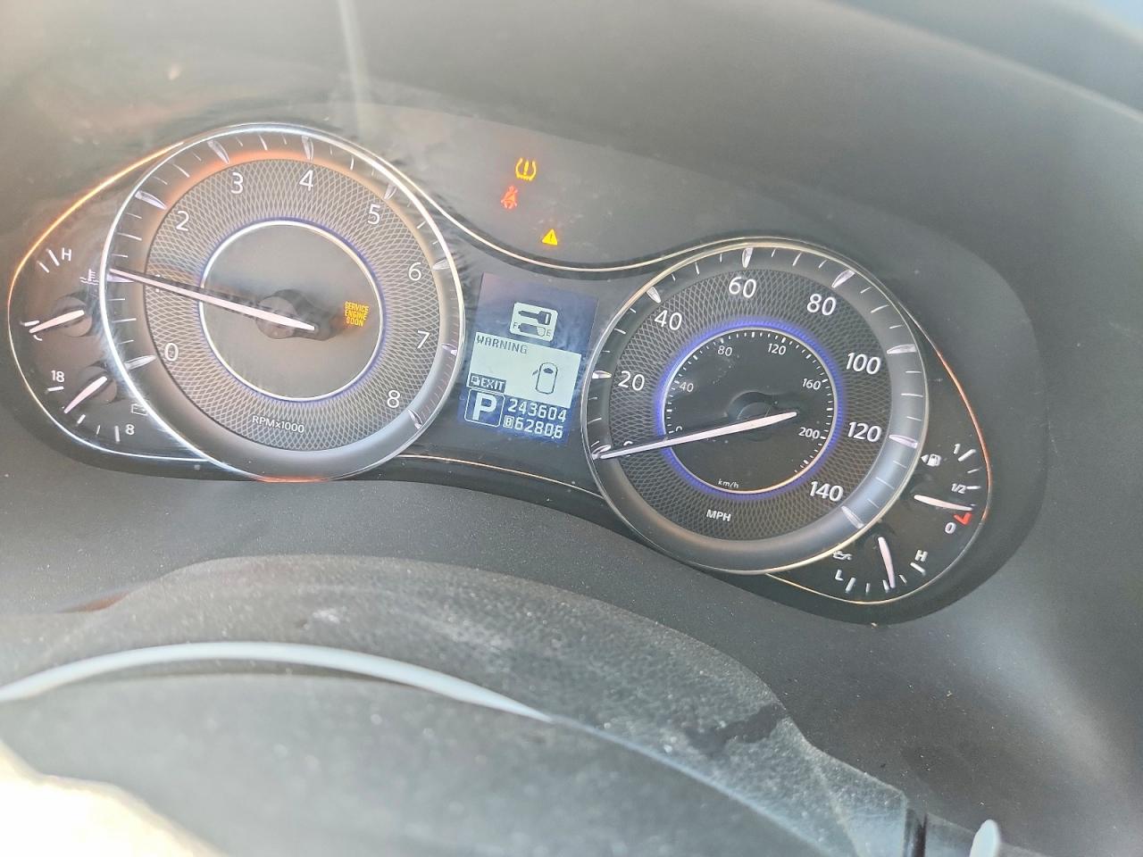 2012 INFINITI QX56 BASE photo 17