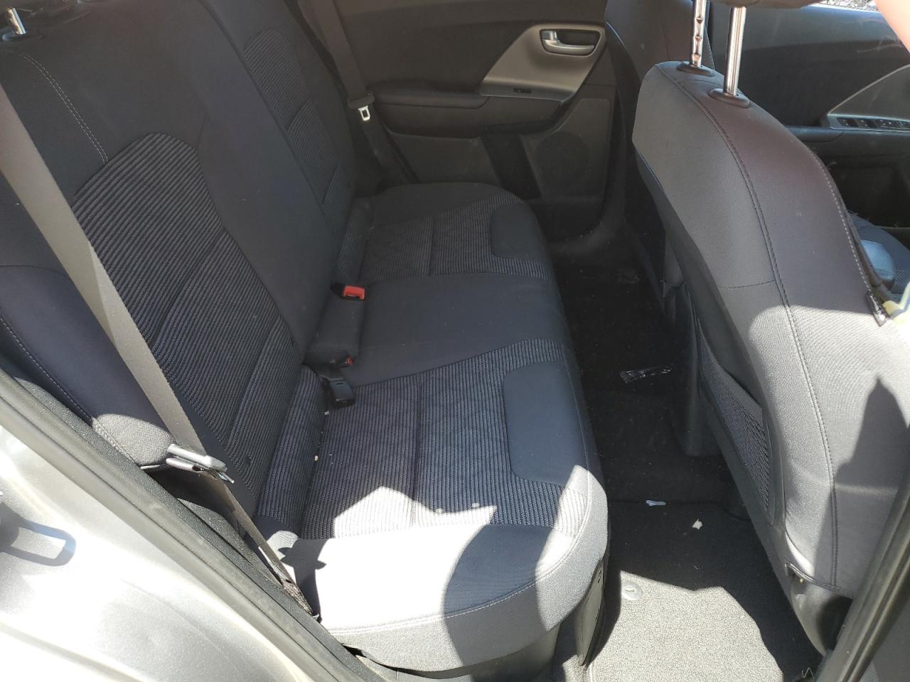 2022 KIA NIRO LX photo 19