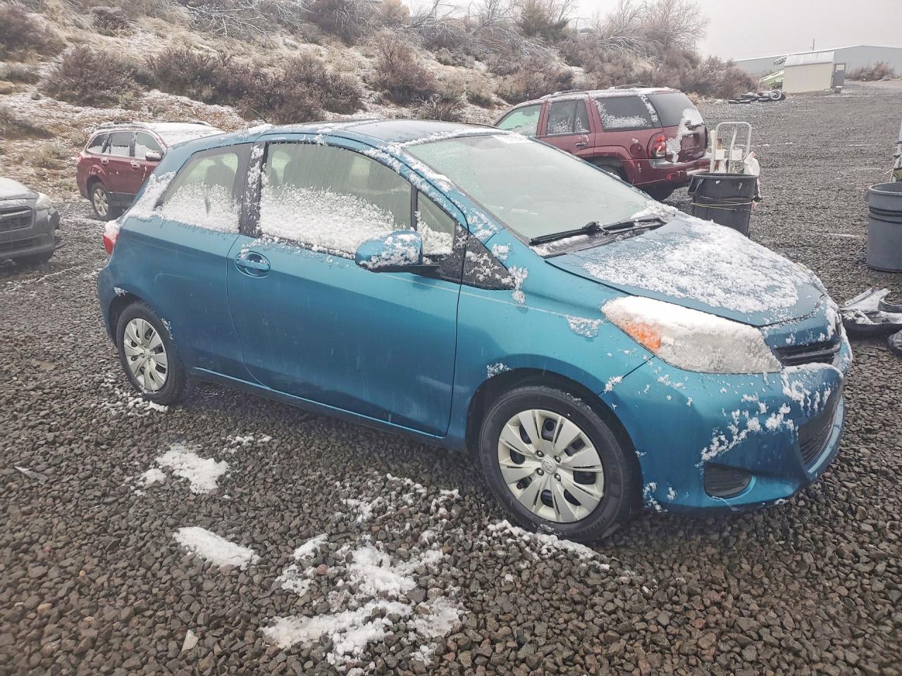 2014 TOYOTA YARIS photo 4