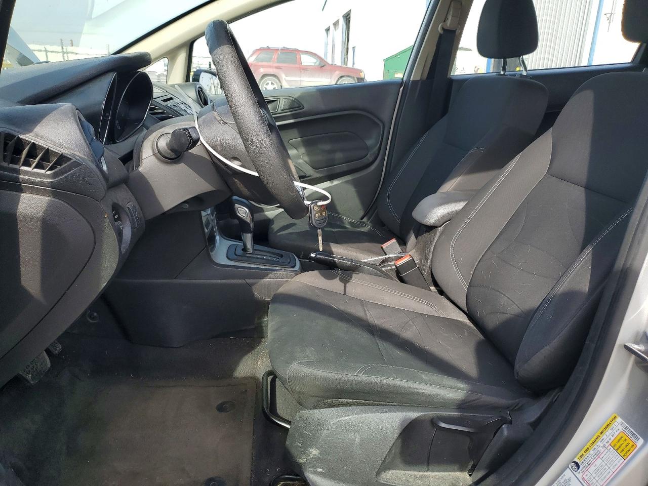 2018 FORD FIESTA SE photo 13