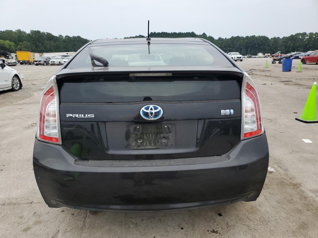 2012 TOYOTA PRIUS photo 6