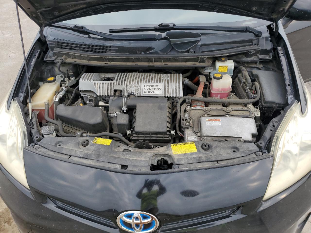 2012 TOYOTA PRIUS photo 11