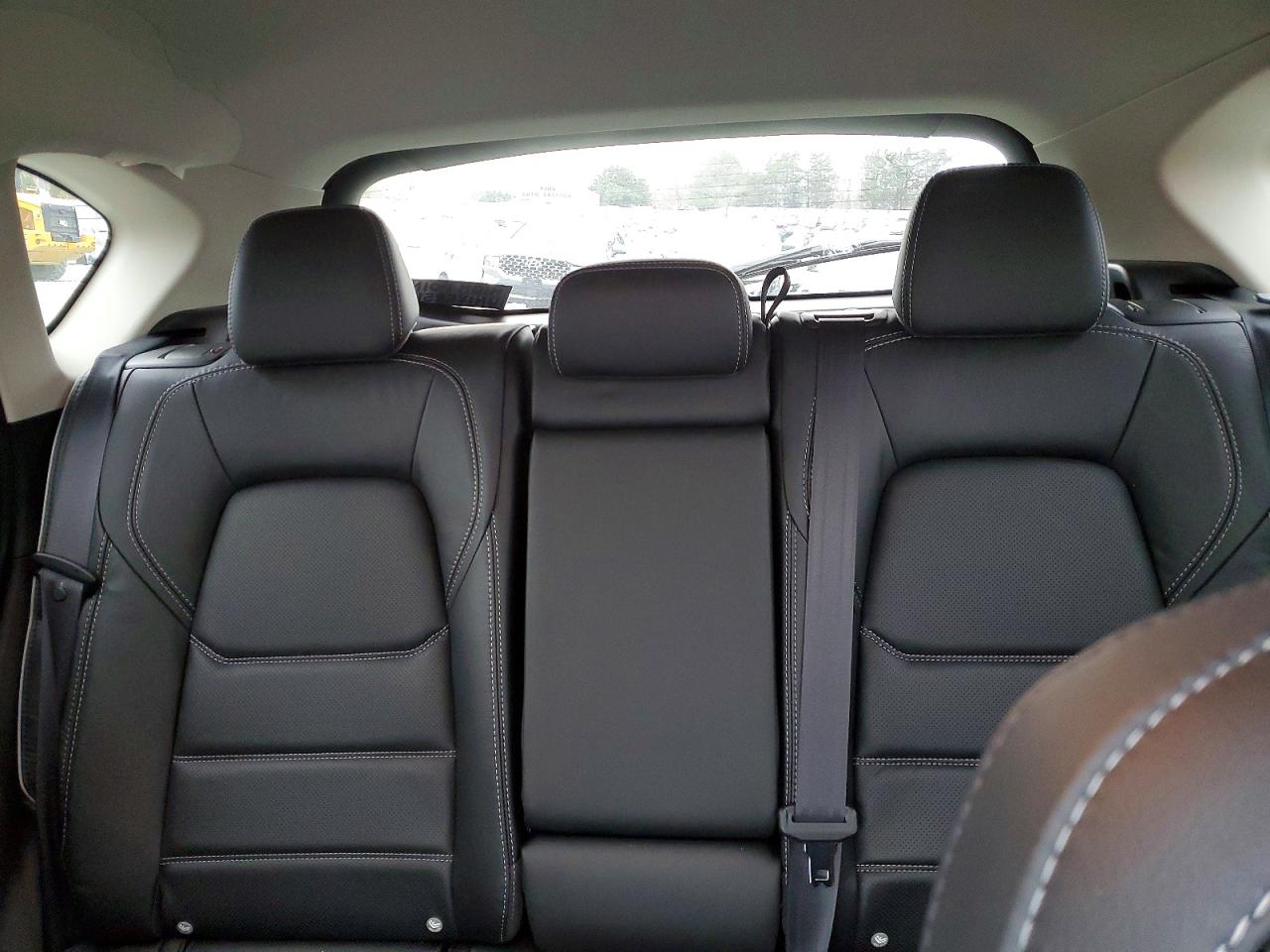 2025 MAZDA CX-5 PREFERRED photo 19