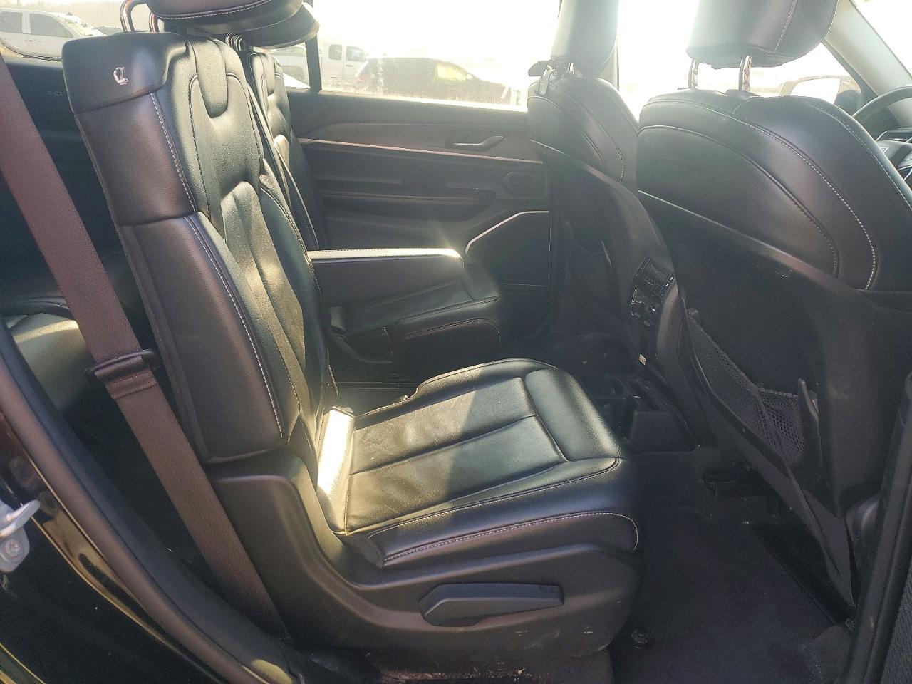 2022 JEEP GRAND CHEROKEE L LIMITED photo 11