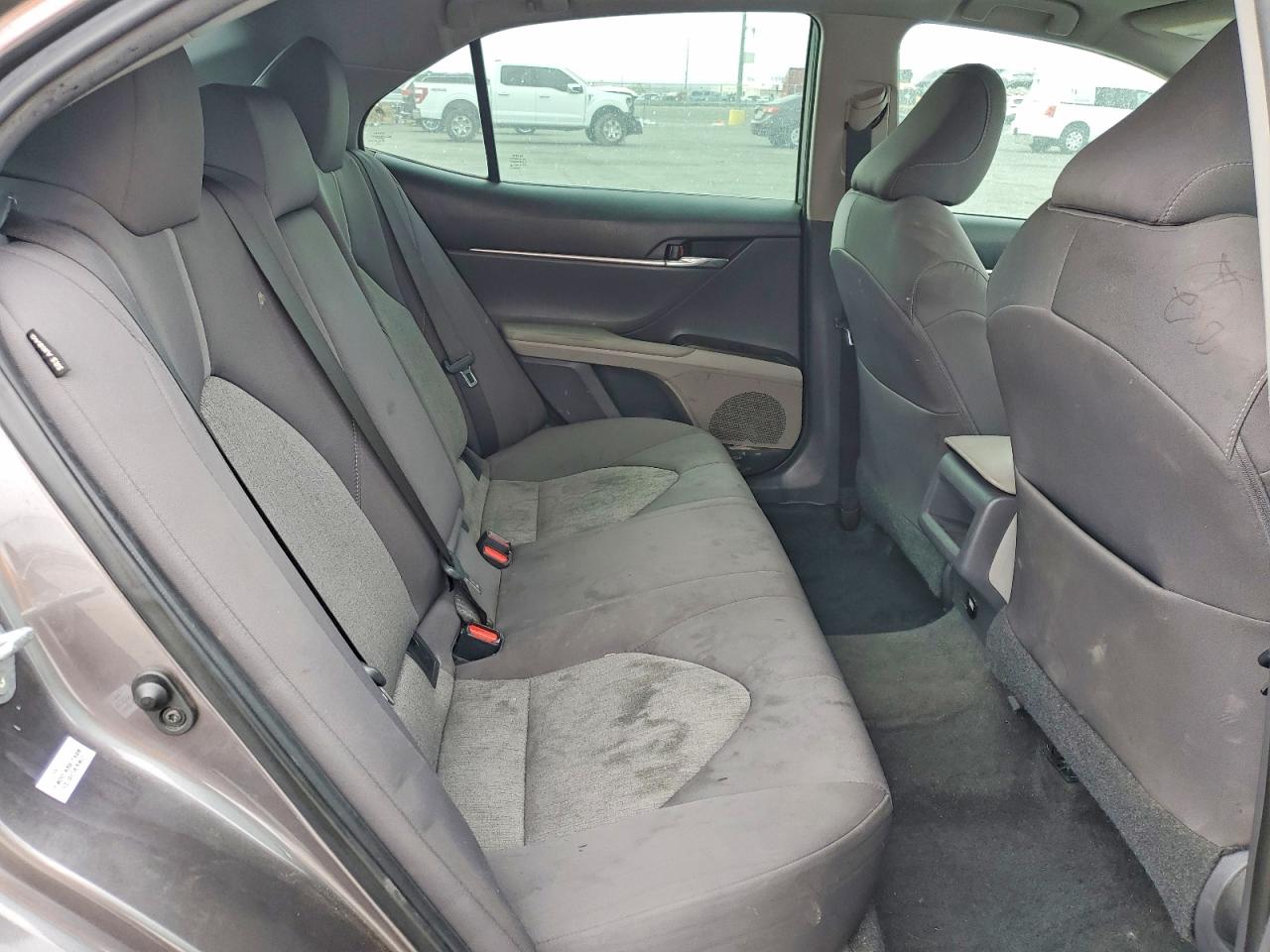 2021 TOYOTA CAMRY LE photo 10
