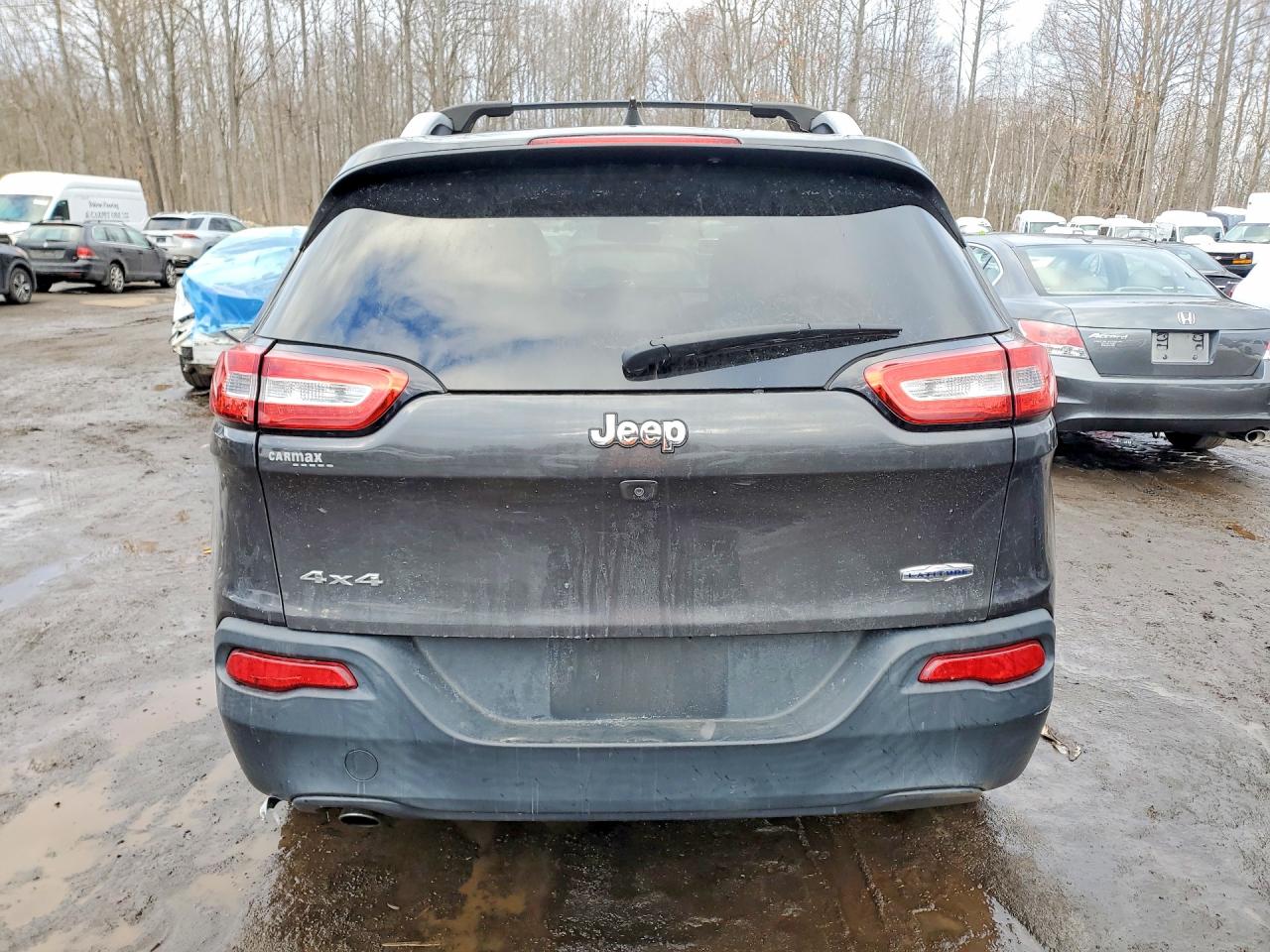 2016 JEEP CHEROKEE LATITUDE photo 11