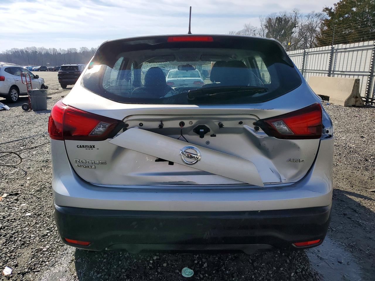 2019 NISSAN ROGUE SPORT S photo 11