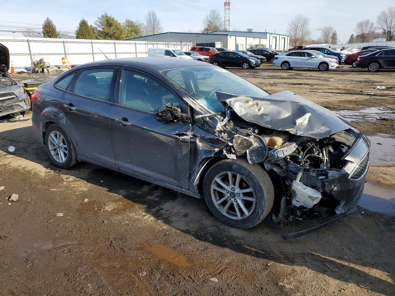 2015 FORD FOCUS SE photo 4