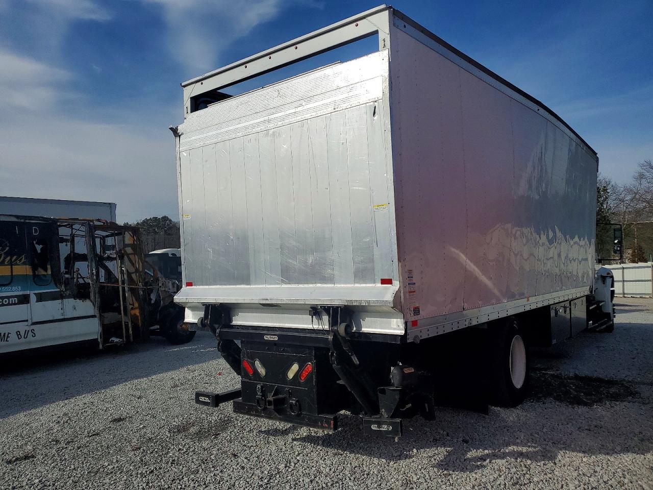2017 INTERNATIONAL MA025 BOX TRUCK photo 4