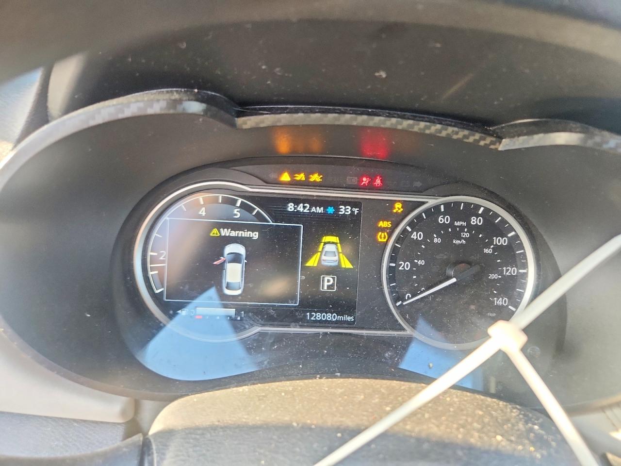 2020 NISSAN VERSA SV photo 17
