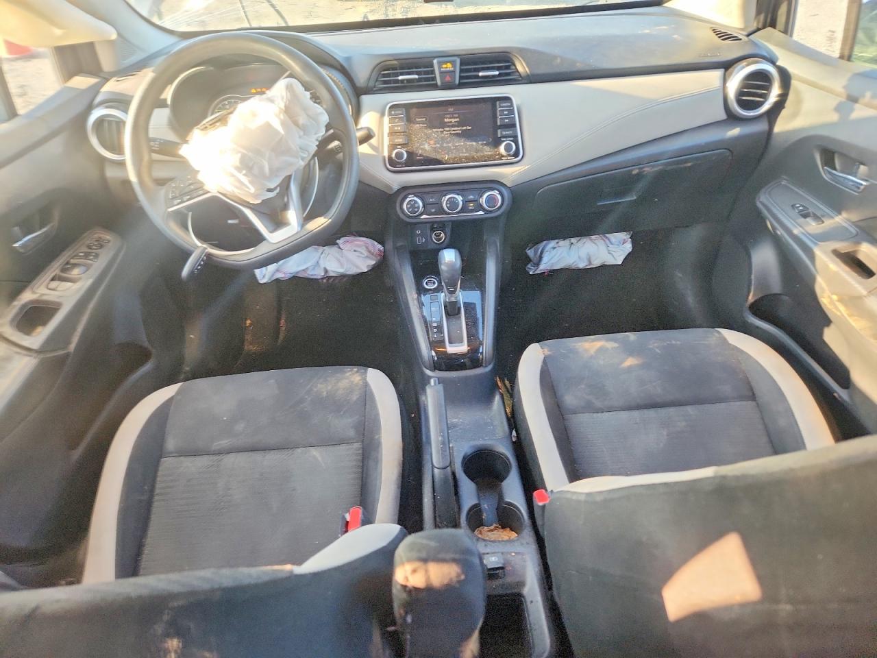 2020 NISSAN VERSA SV photo 15
