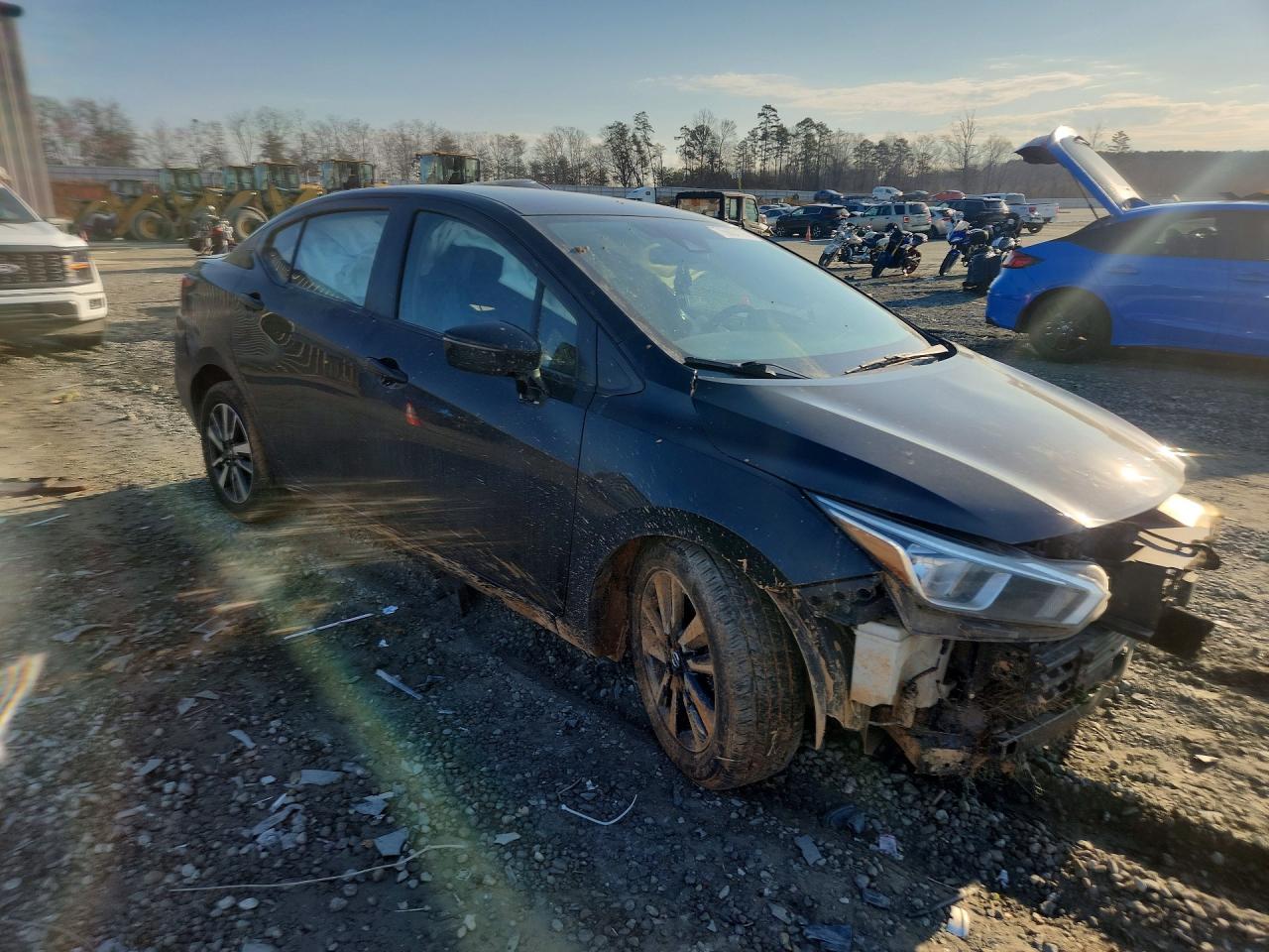 2020 NISSAN VERSA SV photo 7