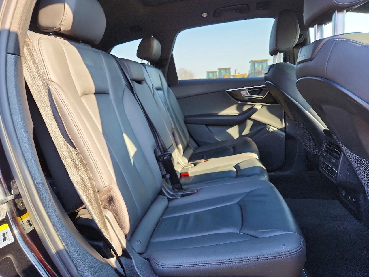 2021 AUDI Q7 PREMIUM photo 11