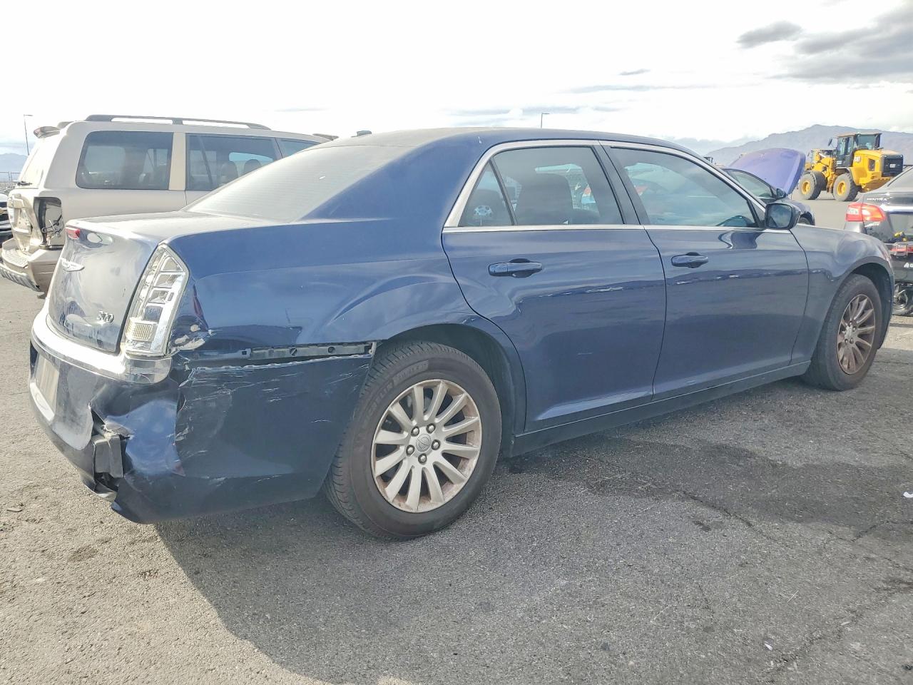 2014 CHRYSLER 300 photo 5