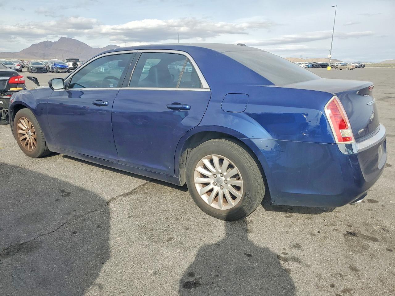 2014 CHRYSLER 300 photo 3