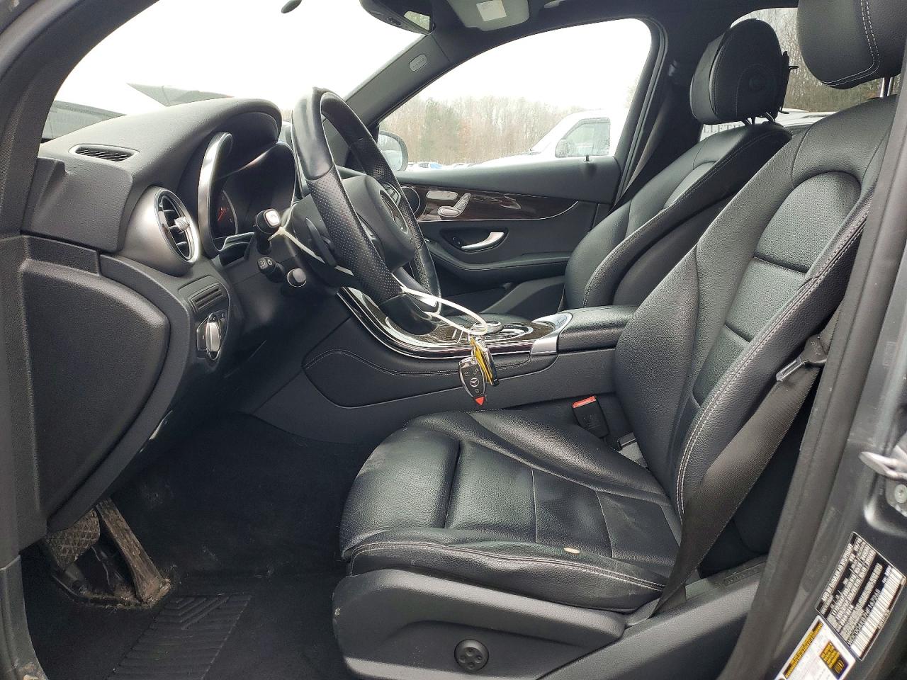2017 MERCEDES-BENZ GLC 300 4MATIC photo 13