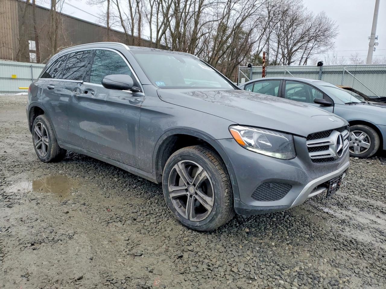 2017 MERCEDES-BENZ GLC 300 4MATIC photo 7