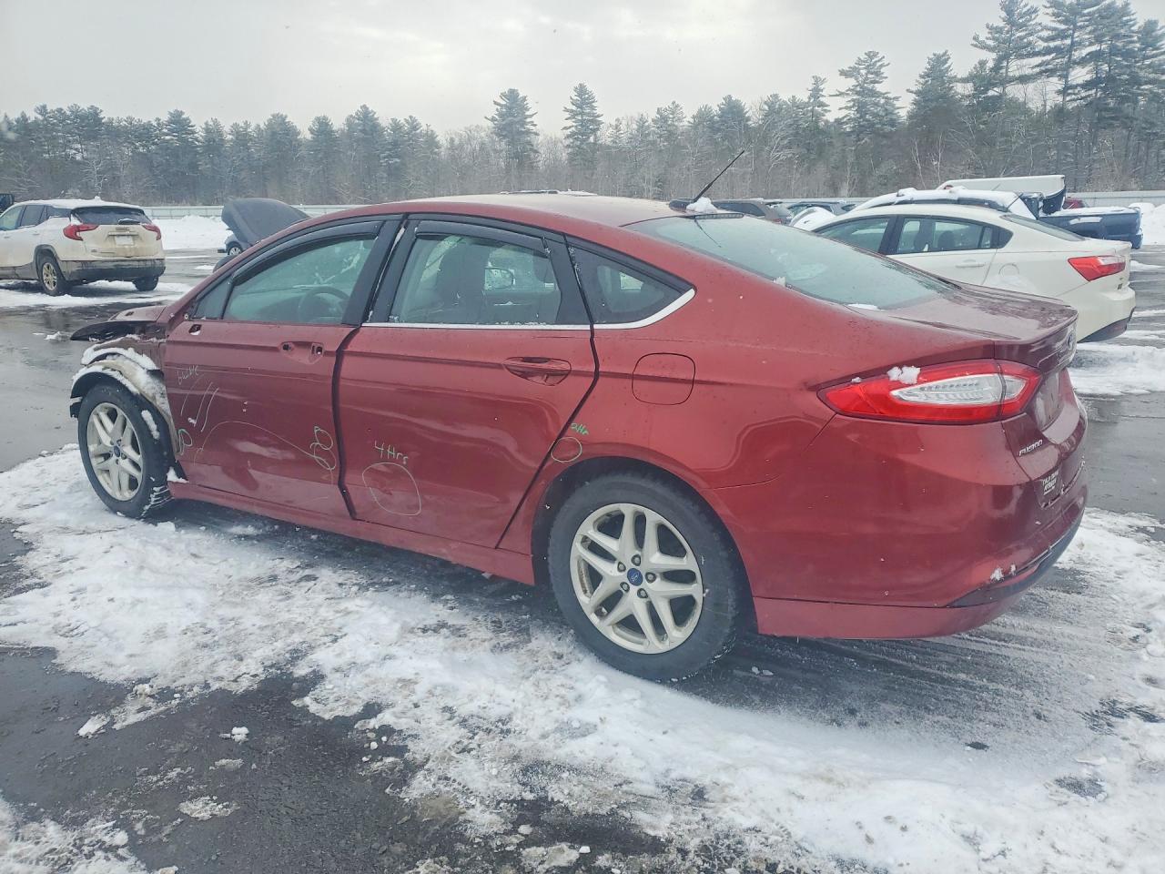 2014 FORD FUSION SE photo 2