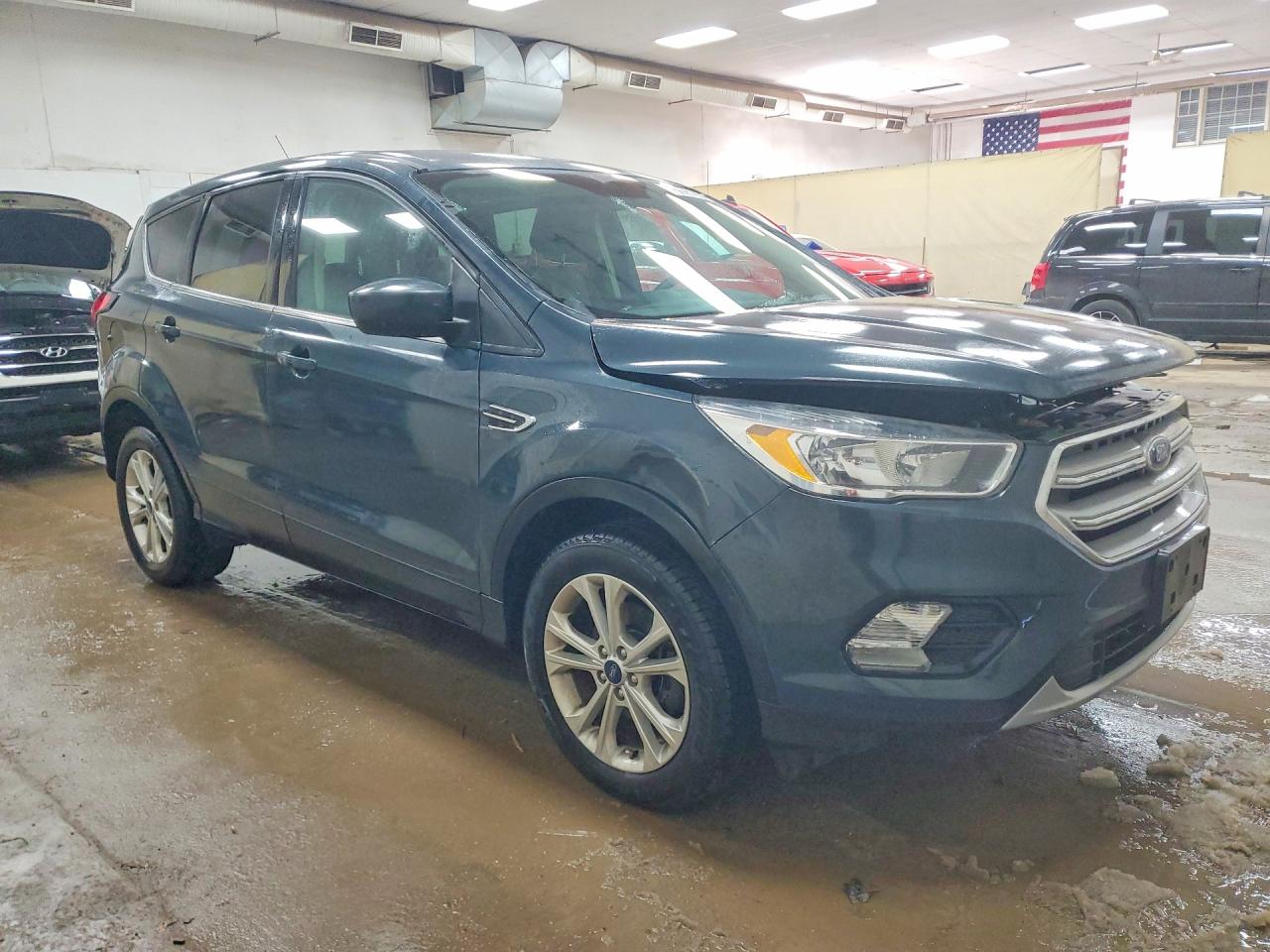 2019 FORD ESCAPE SE photo 4