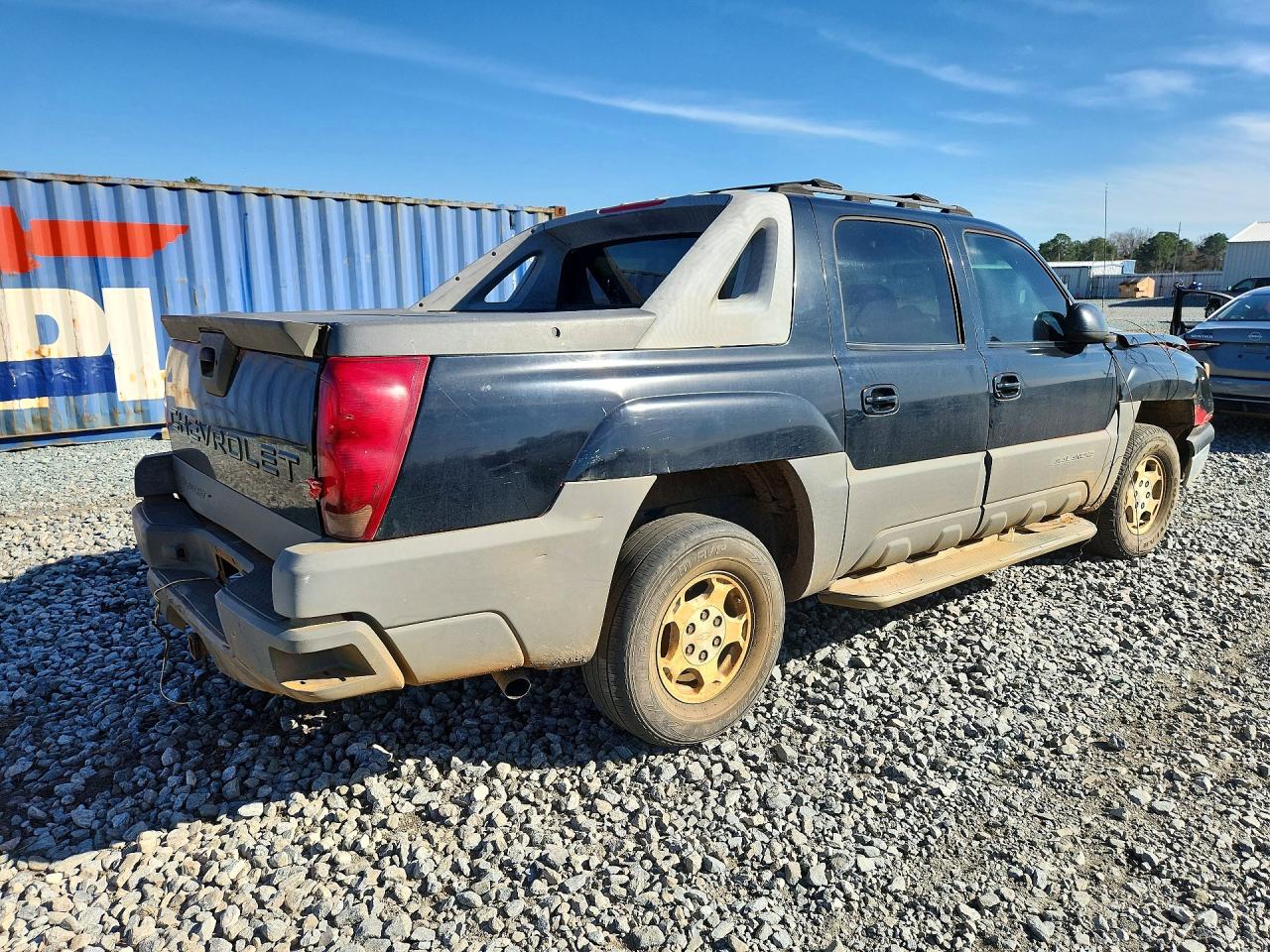 2002 CHEVROLET AVALANCHE C1500 photo 3