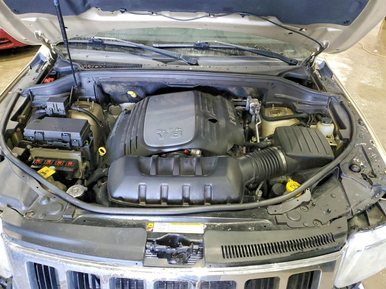 2011 JEEP GRAND CHEROKEE LAREDO photo 23