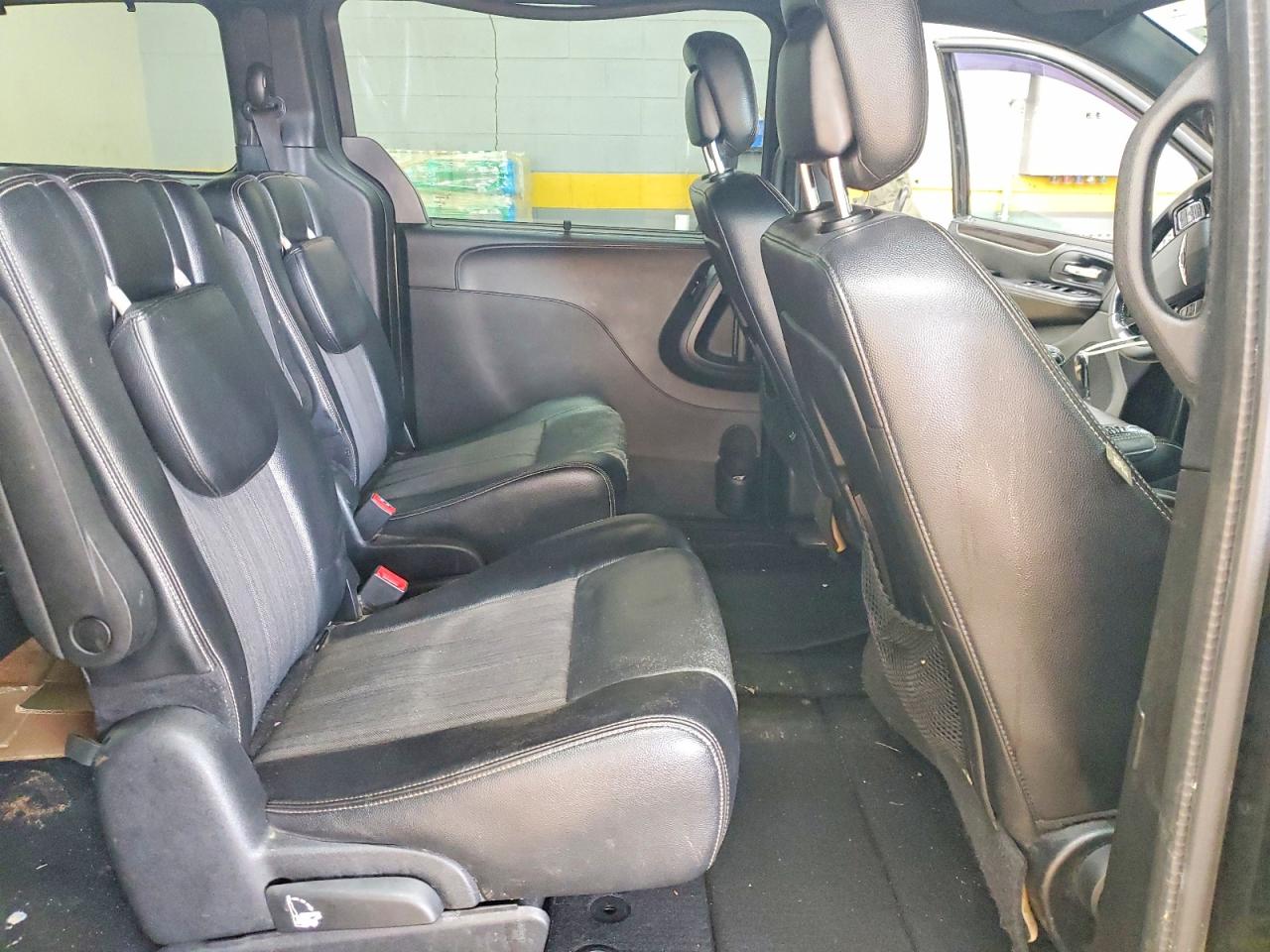 2015 CHRYSLER TOWN & COUNTRY S photo 21