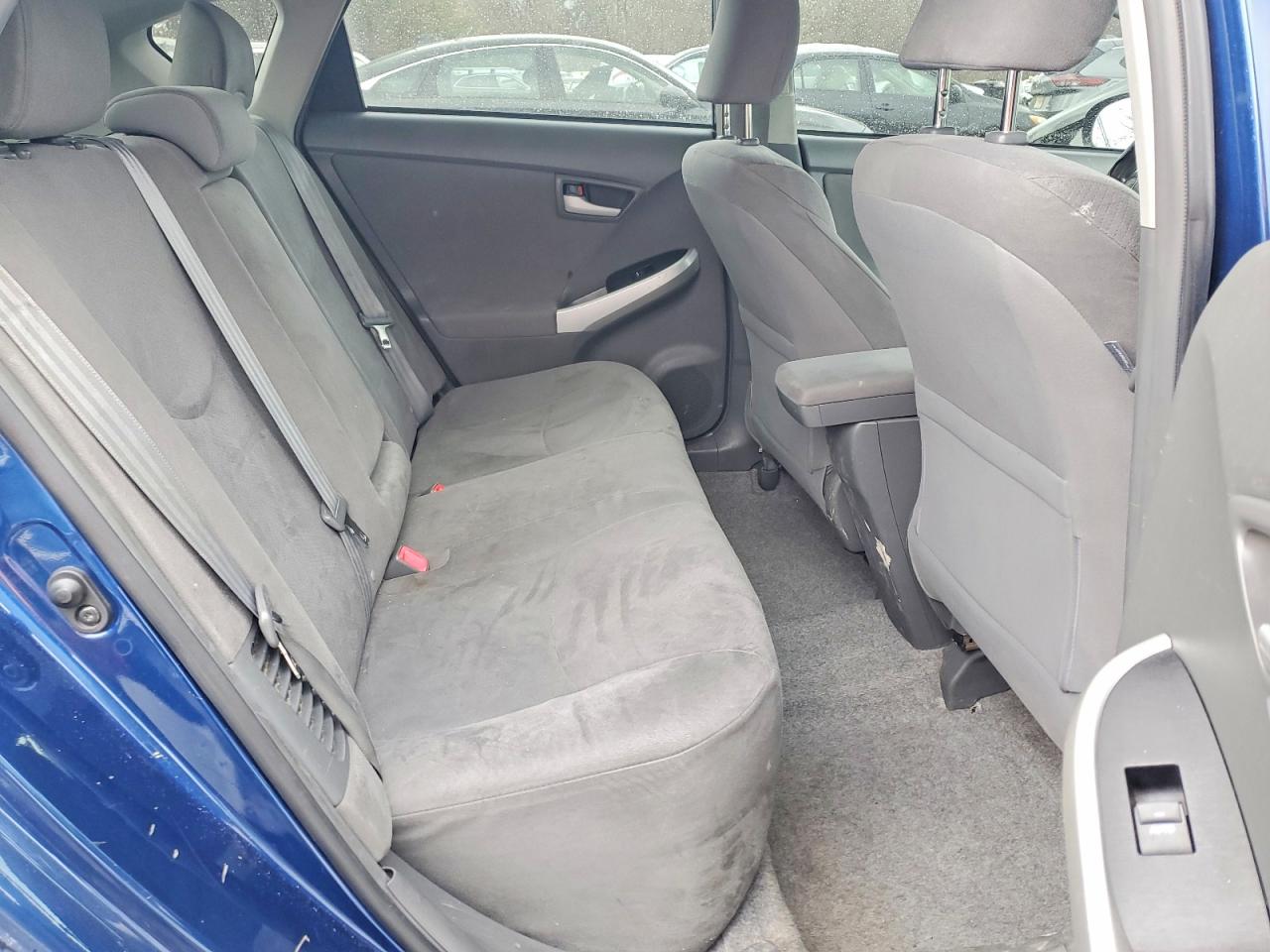 2010 TOYOTA PRIUS photo 10