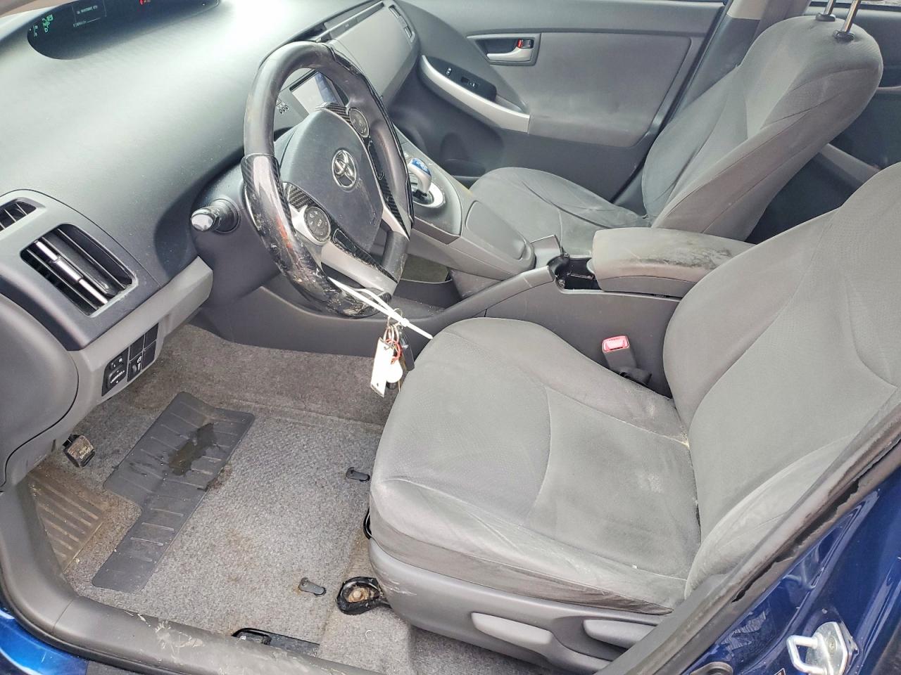 2010 TOYOTA PRIUS photo 7