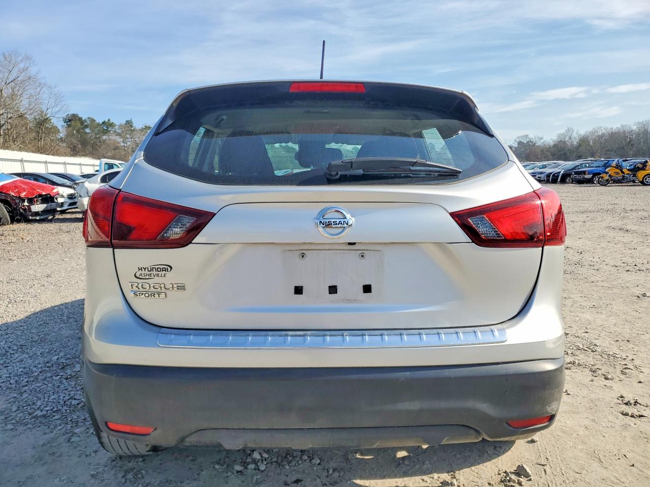 2019 NISSAN ROGUE SPORT S photo 6