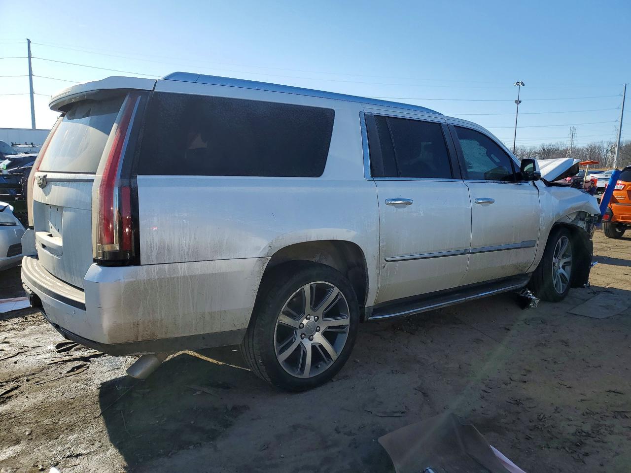 2016 CADILLAC ESCALADE ESV LUXURY photo 3