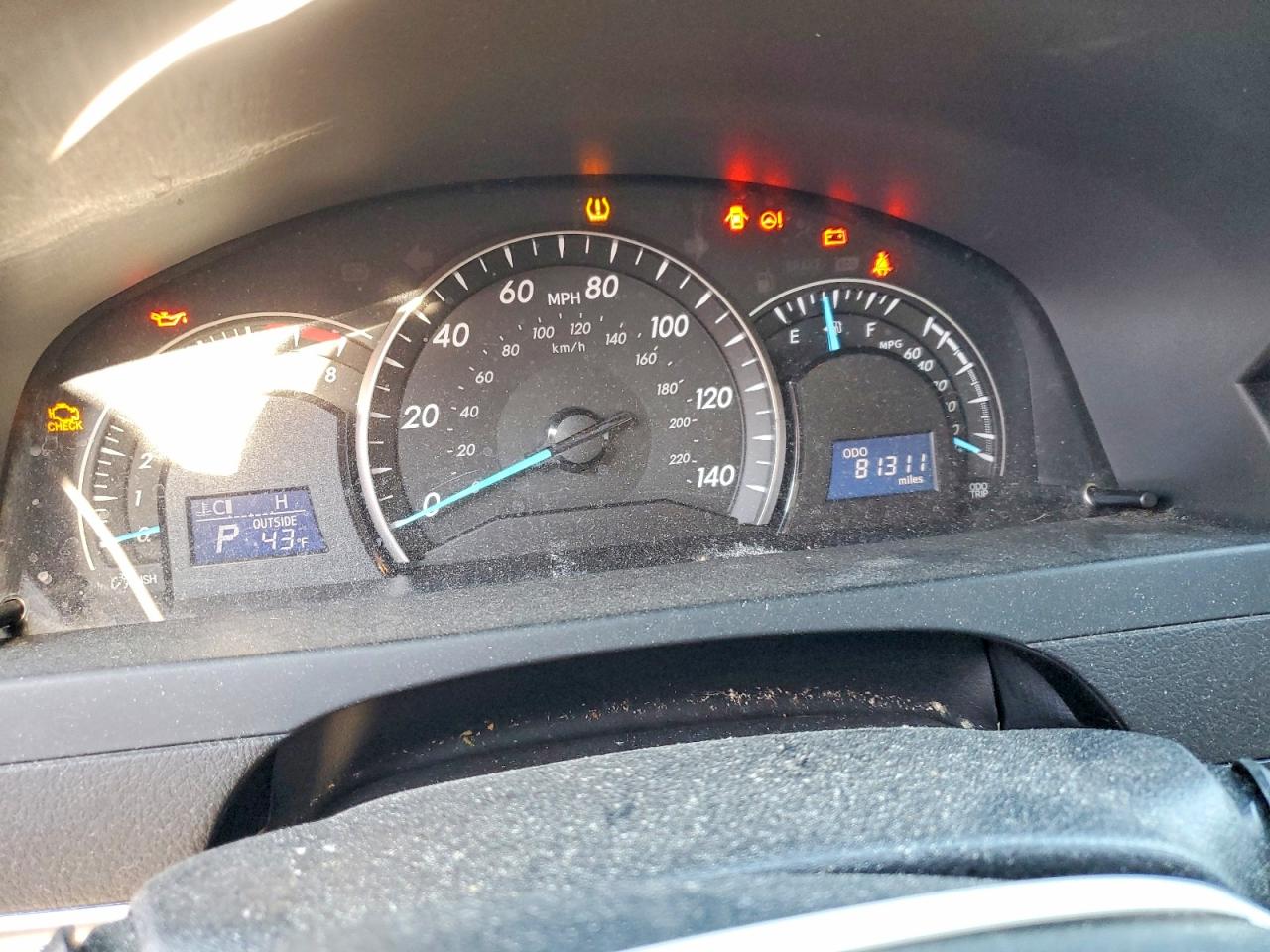 2013 TOYOTA CAMRY L photo 17