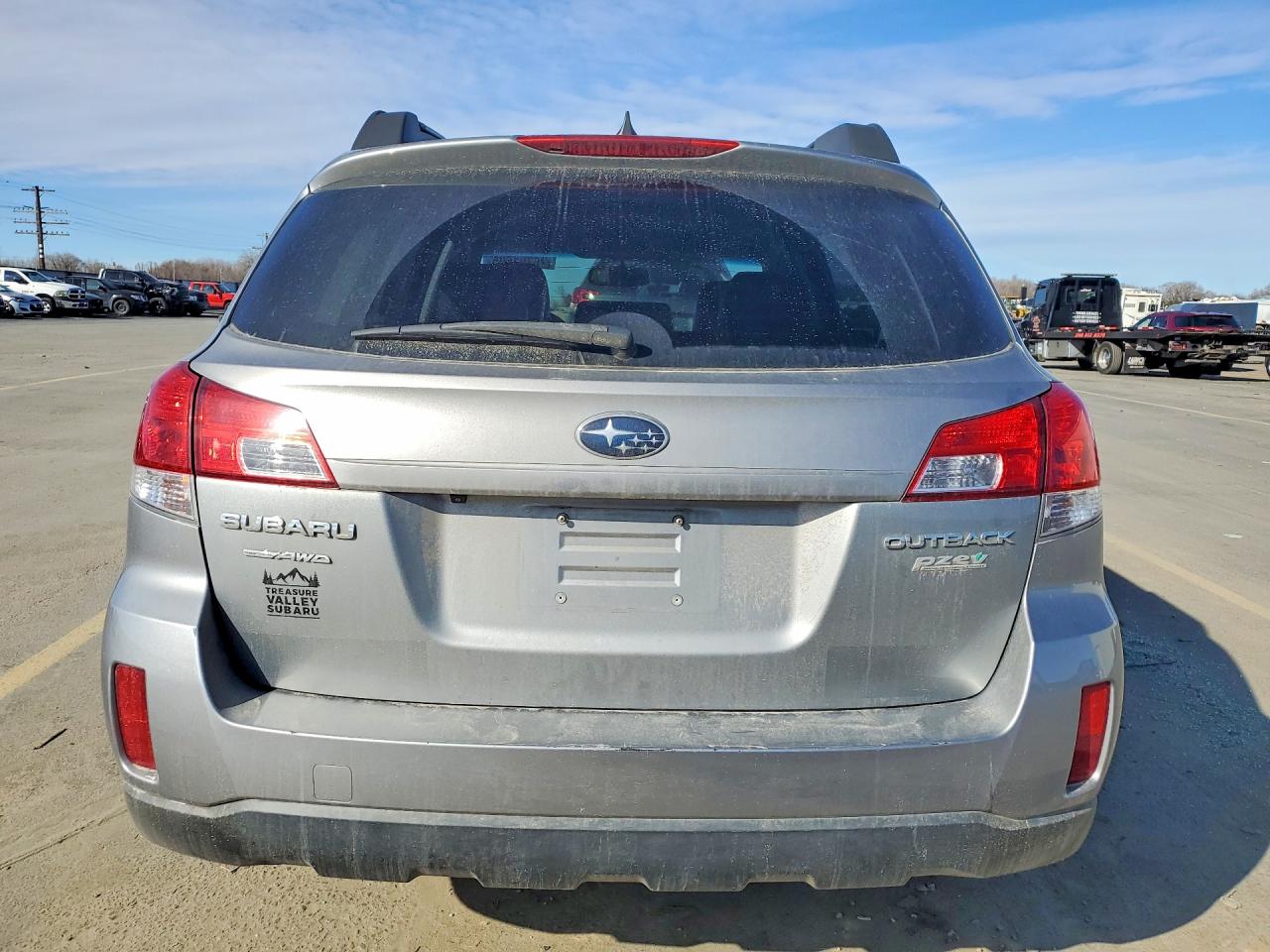 2011 SUBARU OUTBACK photo 6