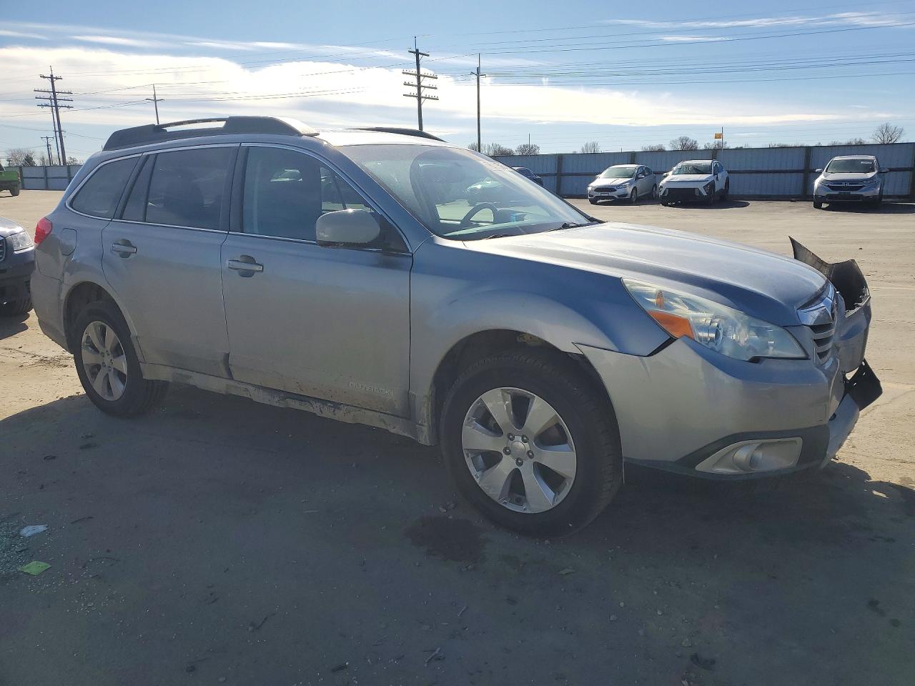 2011 SUBARU OUTBACK photo 4