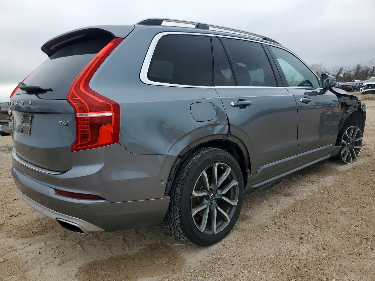 2018 VOLVO XC90 T6 photo 3