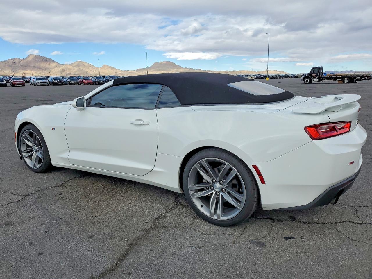 2017 CHEVROLET CAMARO LT photo 3