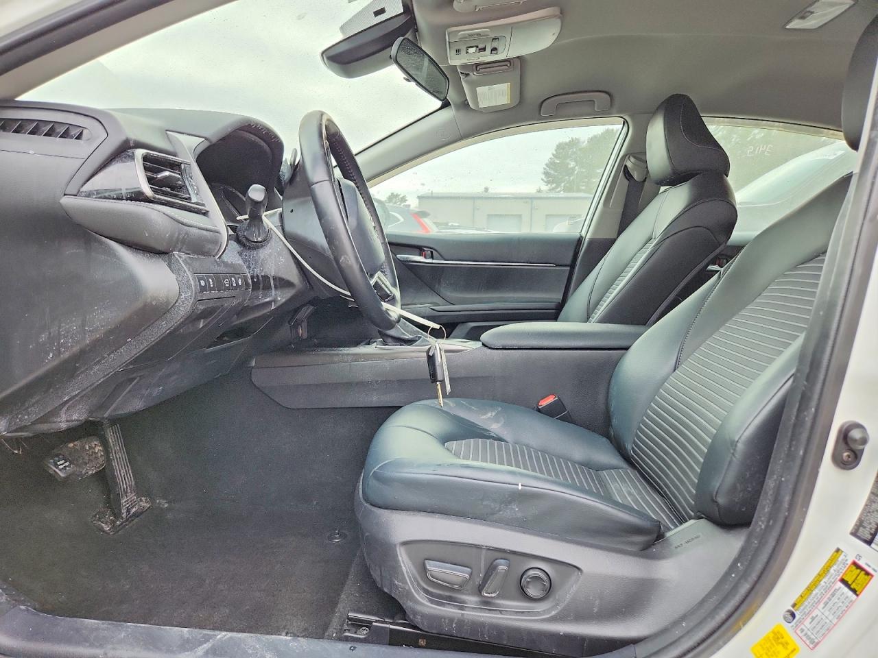 2021 TOYOTA CAMRY SE photo 7