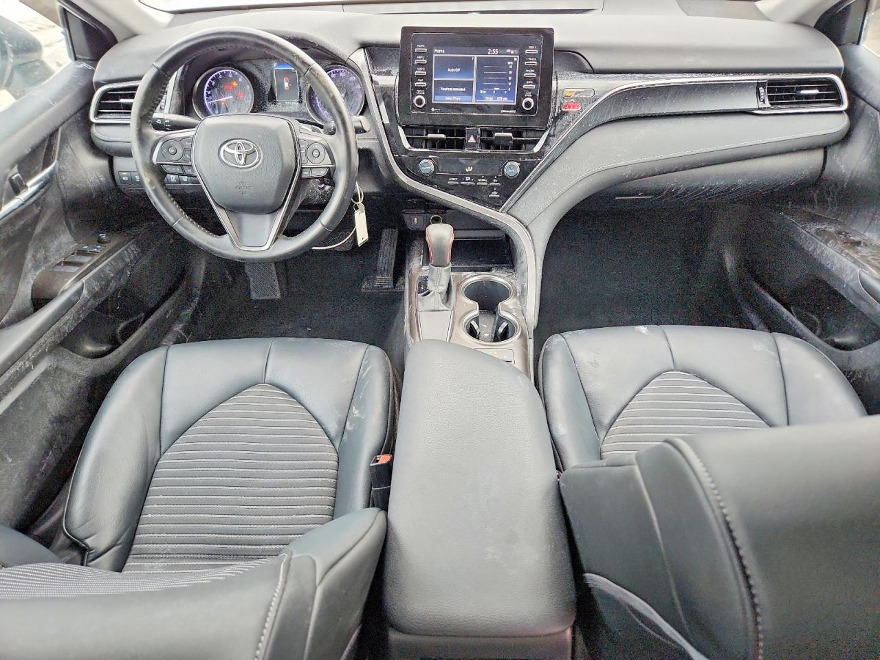 2021 TOYOTA CAMRY SE photo 8