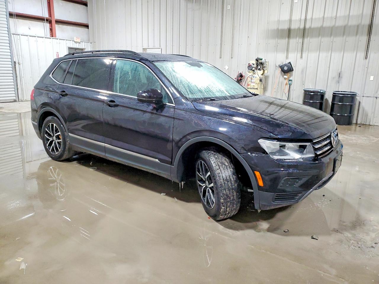 2021 VOLKSWAGEN TIGUAN SE photo 4