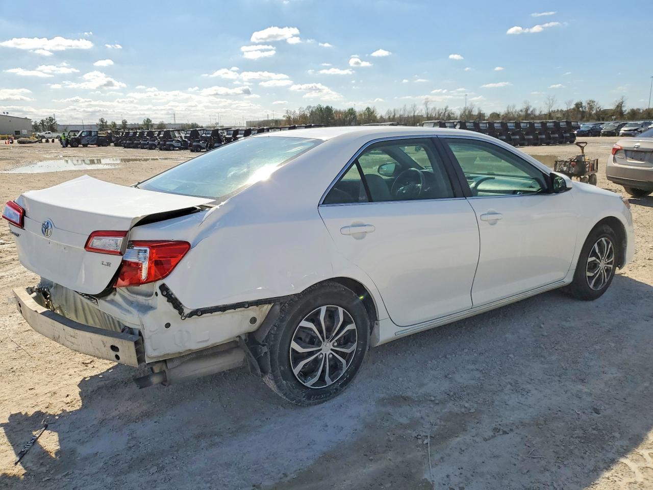 2012 TOYOTA CAMRY BASE photo 7