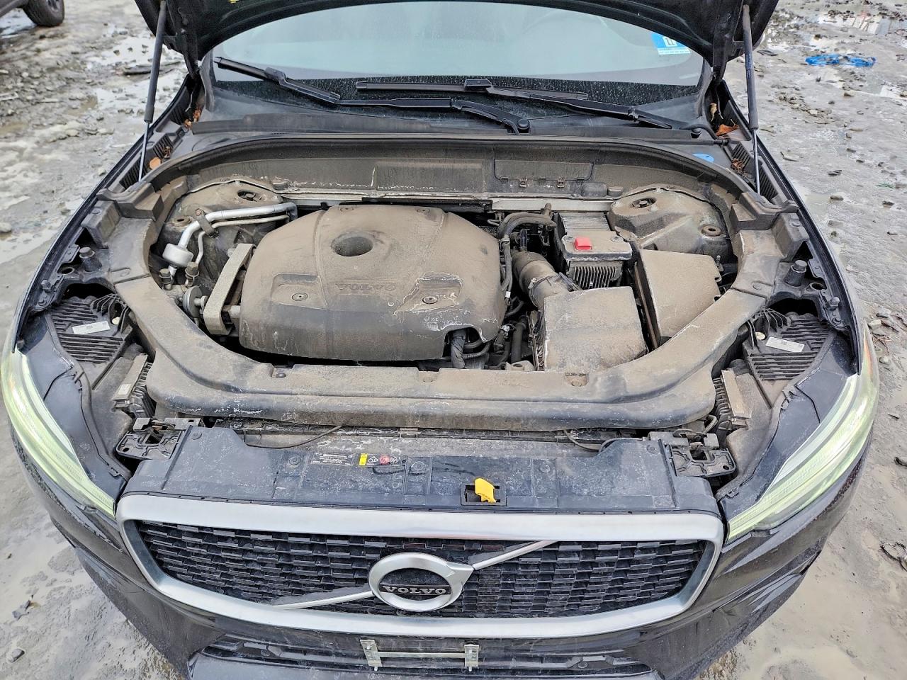 2020 VOLVO XC60 T5 R-DESIGN photo 23