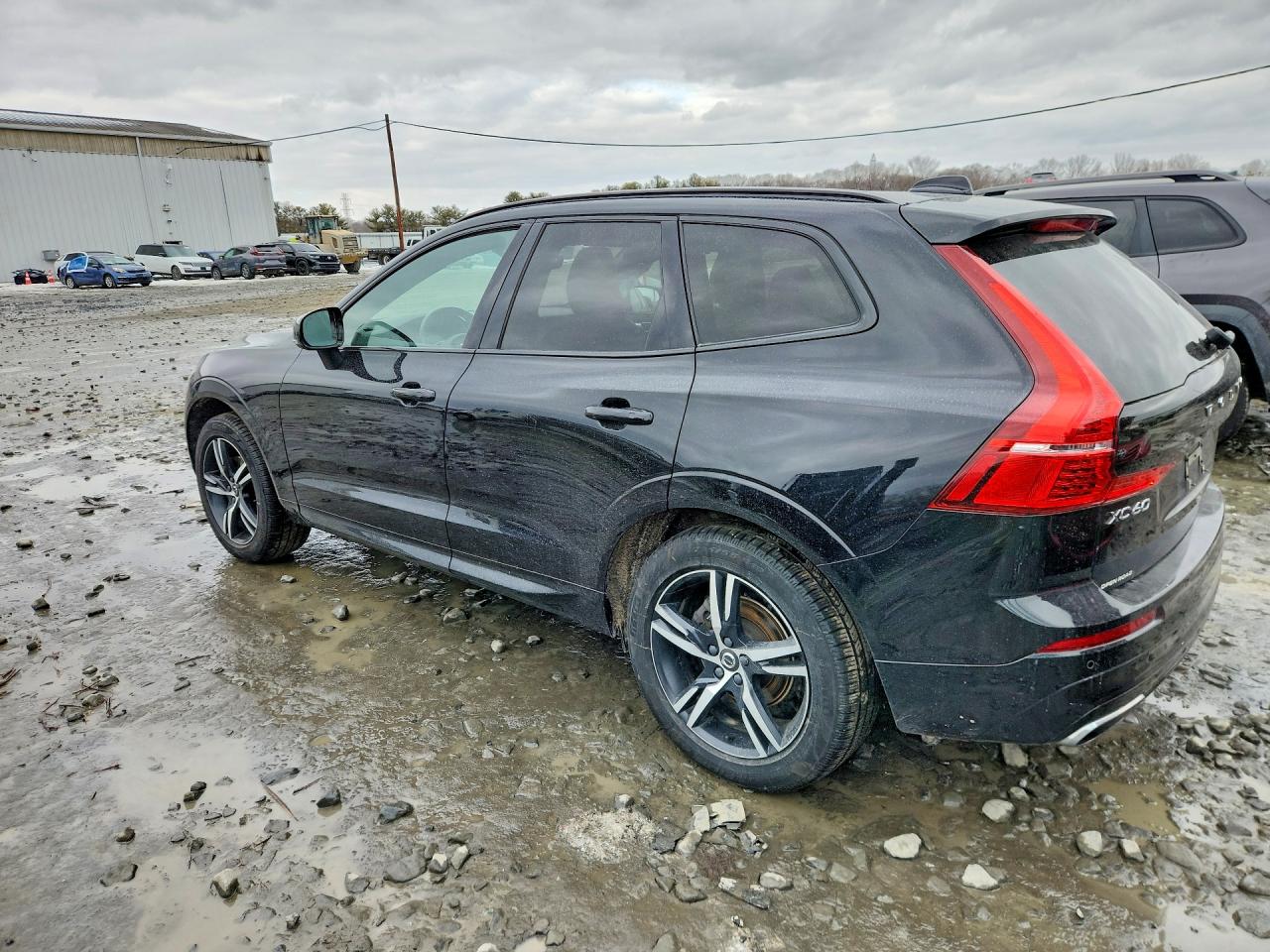 2020 VOLVO XC60 T5 R-DESIGN photo 3