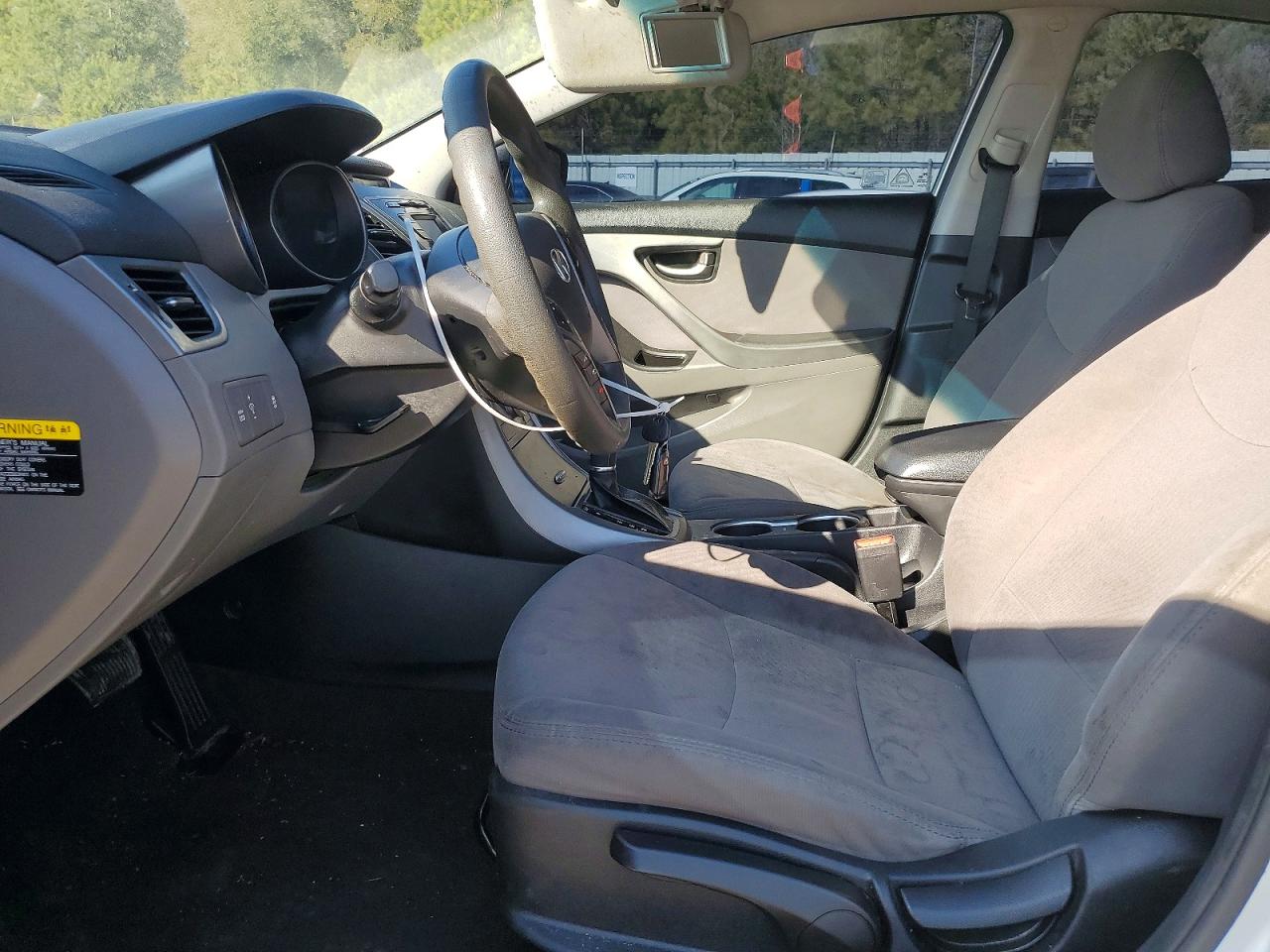 2016 HYUNDAI ELANTRA SE photo 7
